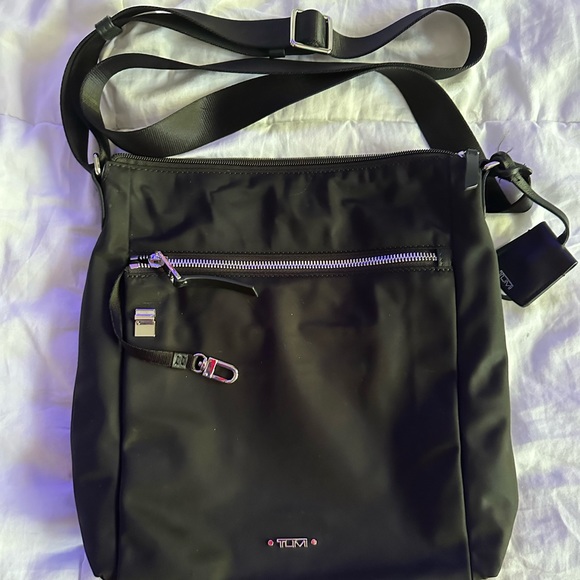 Tumi crossbody bag, black, good condition. - Picture 3 of 4